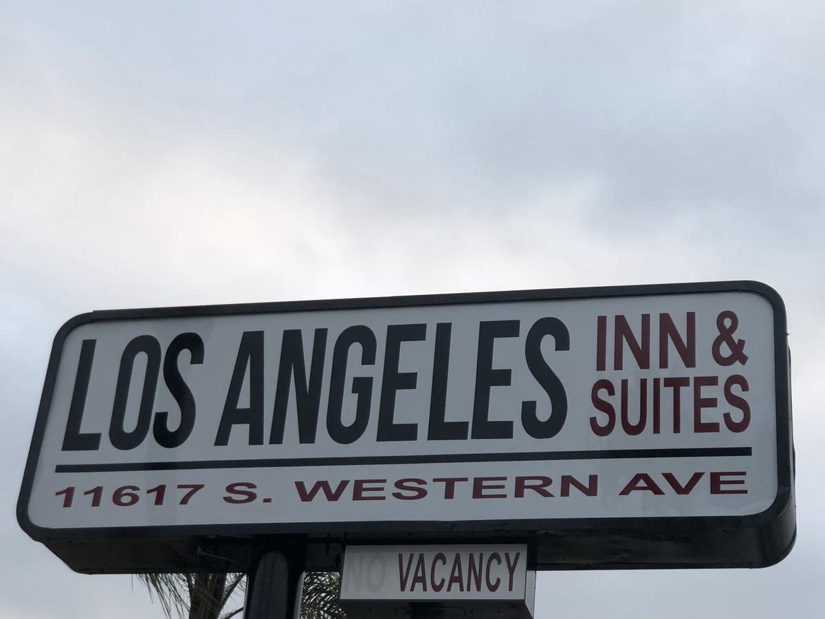 ロサンゼルス イン&スイーツ Lax West Athens エクステリア 写真